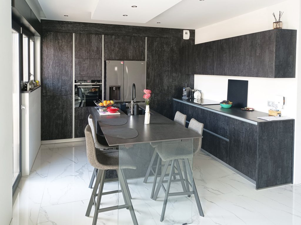 Cuisine sur mesure réalisée à Andrézieux-Bouthéon par SO DESIGN